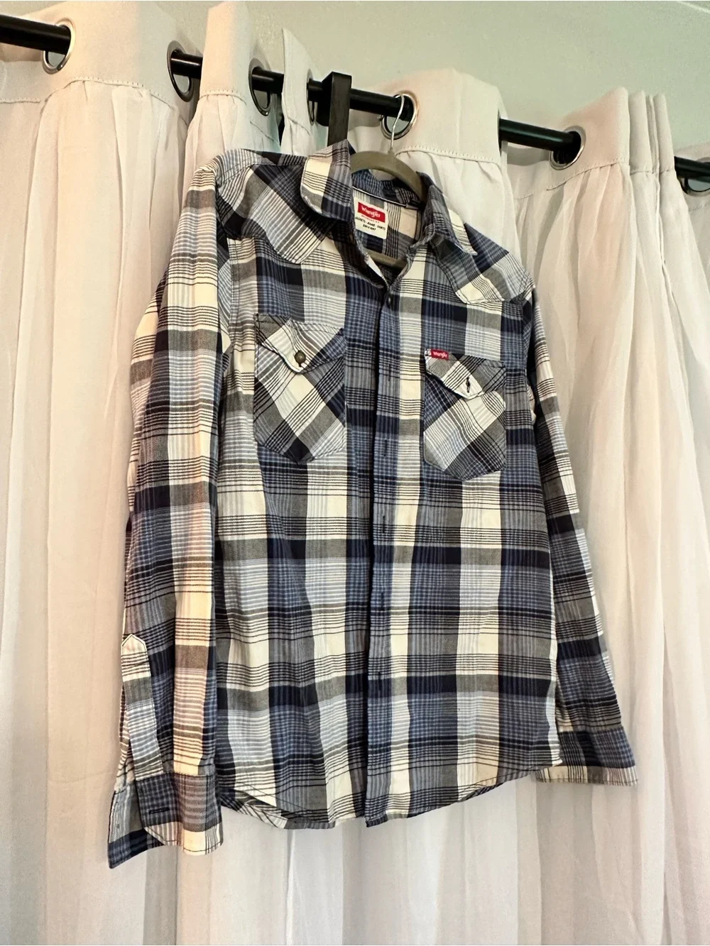 Wrangler  Navy and White Plaid Button-Up Shirt 100% Cotton